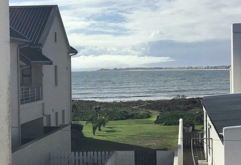 Sa Shores 32 On George Road Britannia Bay