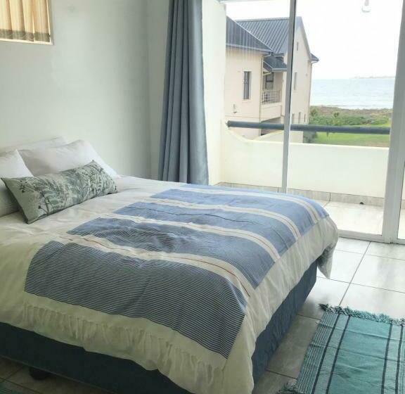 Sa Shores 32 On George Road Britannia Bay