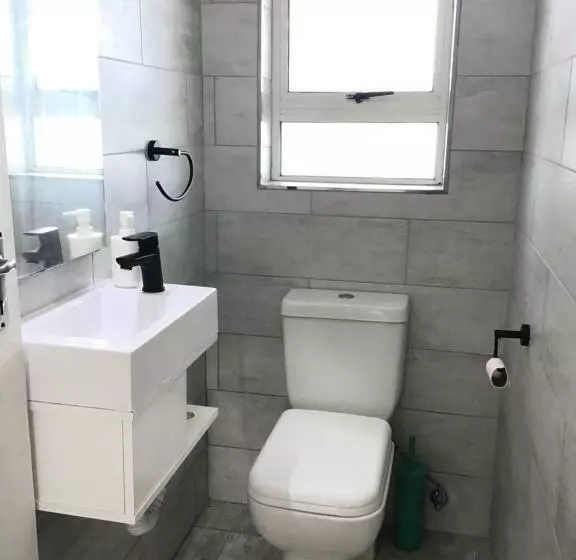 Sa Shores 32 On George Road Britannia Bay