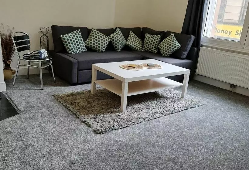Sleek 2bd Flat Centrally Located In Glasgow