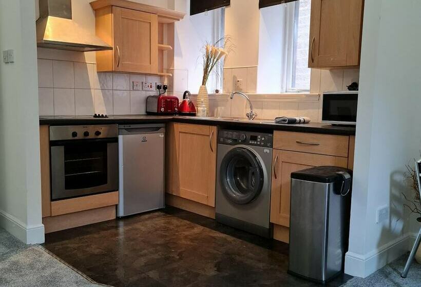 Sleek 2bd Flat Centrally Located In Glasgow