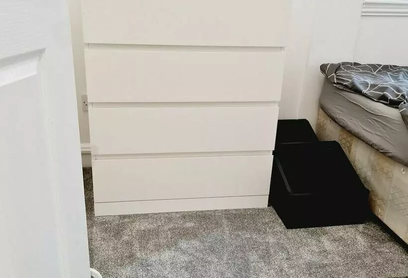 Sleek 2bd Flat Centrally Located In Glasgow