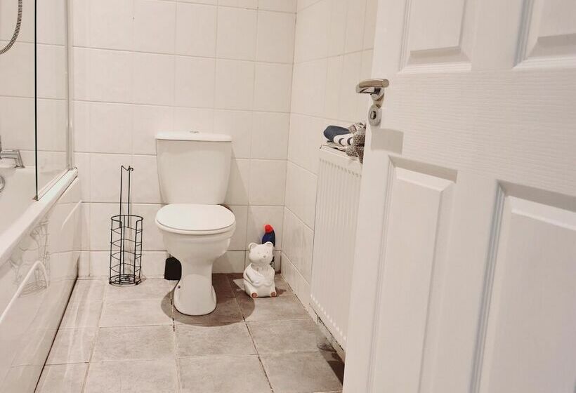 Sleek 2bd Flat Centrally Located In Glasgow