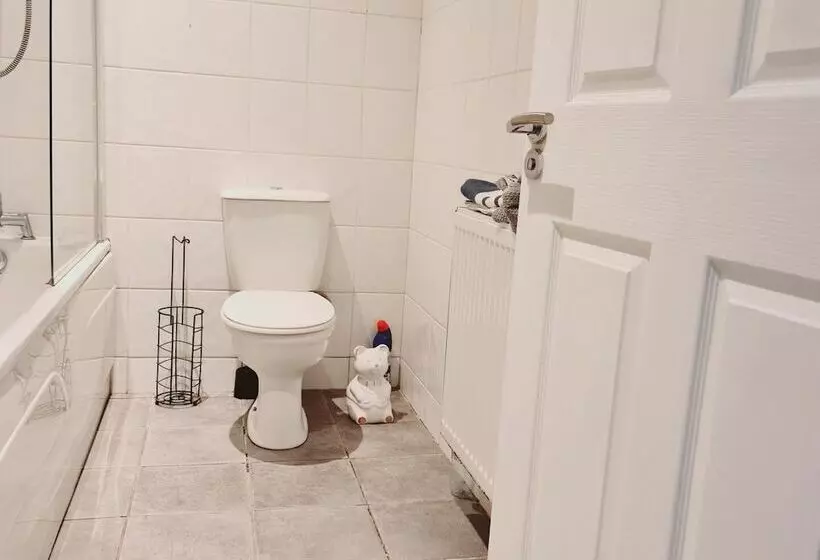 Sleek 2bd Flat Centrally Located In Glasgow
