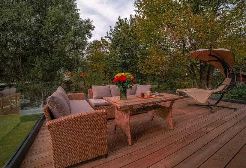 Waterfall Glamping Cabin