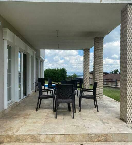 Maşuki̇ye Günlük Ki̇ralik Vi̇lla