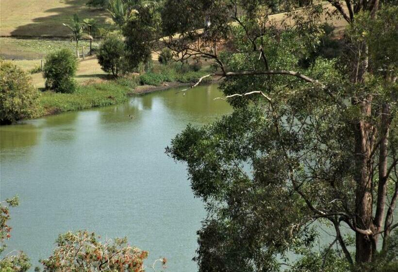 بنسيون On Burgum Pond Cottages