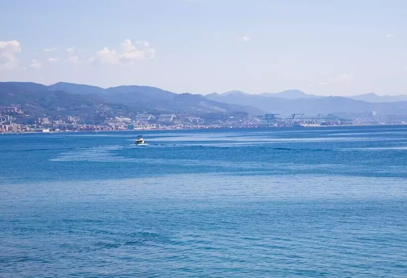 Residence Via Di Francia