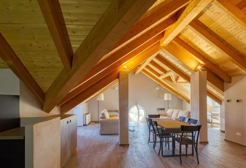 Residence Via Di Francia