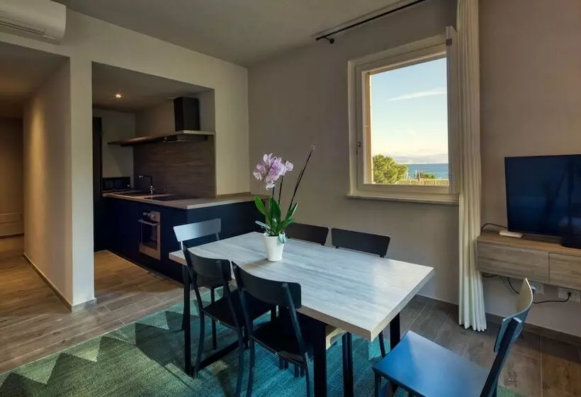 Residence Via Di Francia