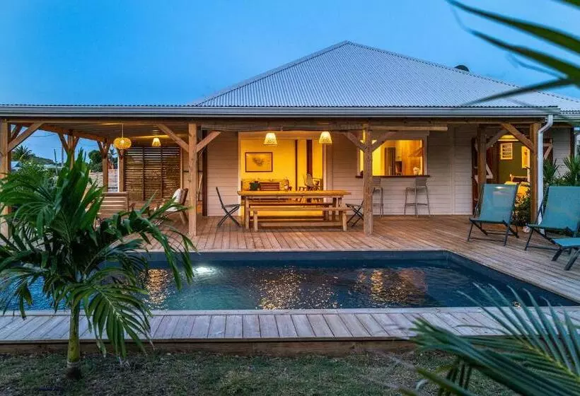 Villa North Shore