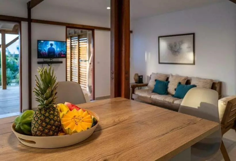 Villa North Shore