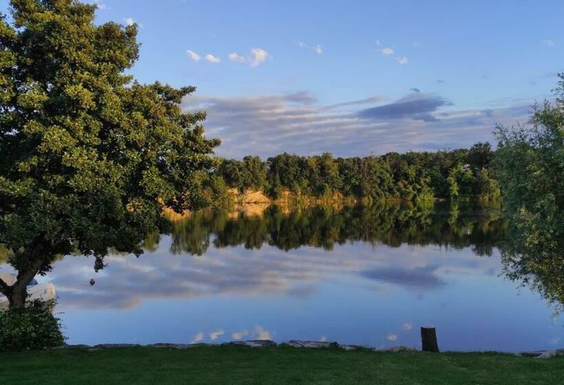 צימר Aux Rives De La Courtade