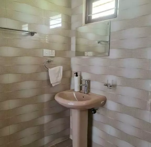 ベッドアンドブレックファースト Nalluran Illam   Family Room