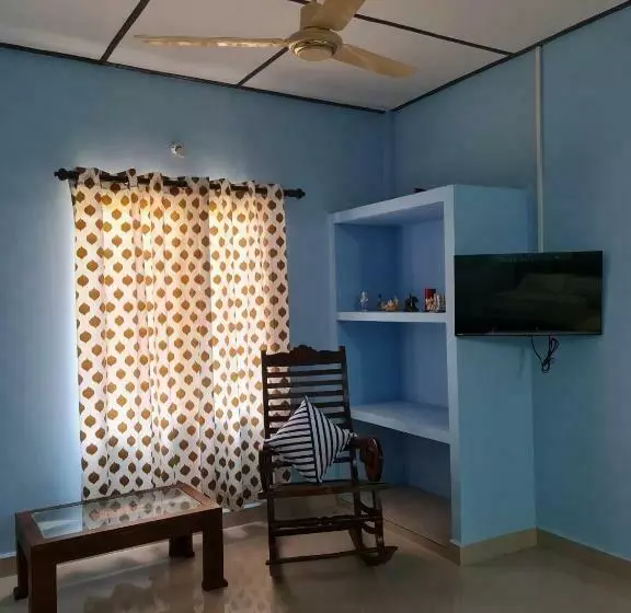 ベッドアンドブレックファースト Nalluran Illam   Family Room