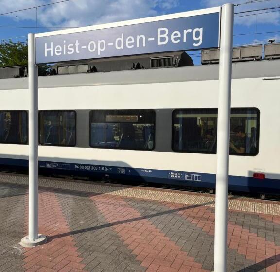 مبيت وإفطار Rooftop Terrace Suite