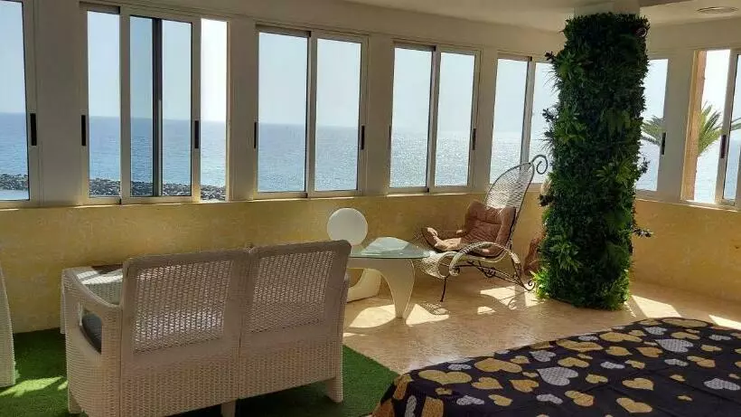 First Line Of The Ocean, 3 Bedrooms & Free Wifi
