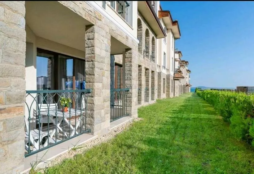 Moderna Apartment