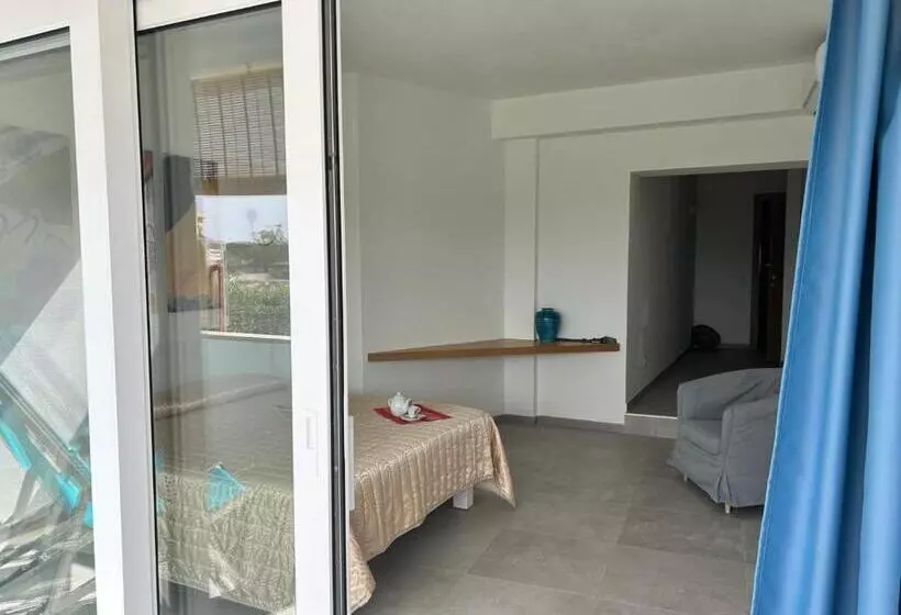 ペンション Rooms, Affittacamere Maksim