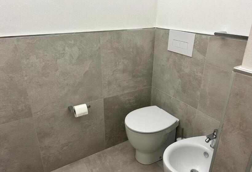 Пансион Rooms, Affittacamere Maksim