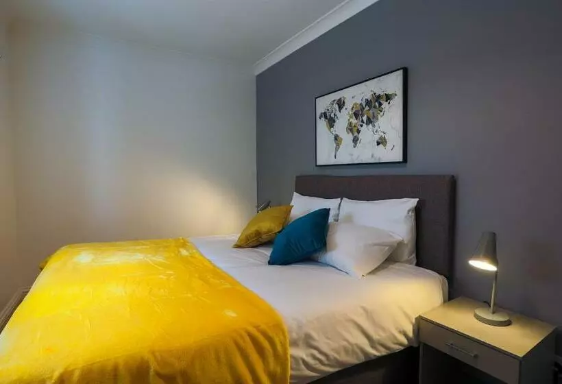 The Best Flat On The Street   Three Minutes Walk From The Beach