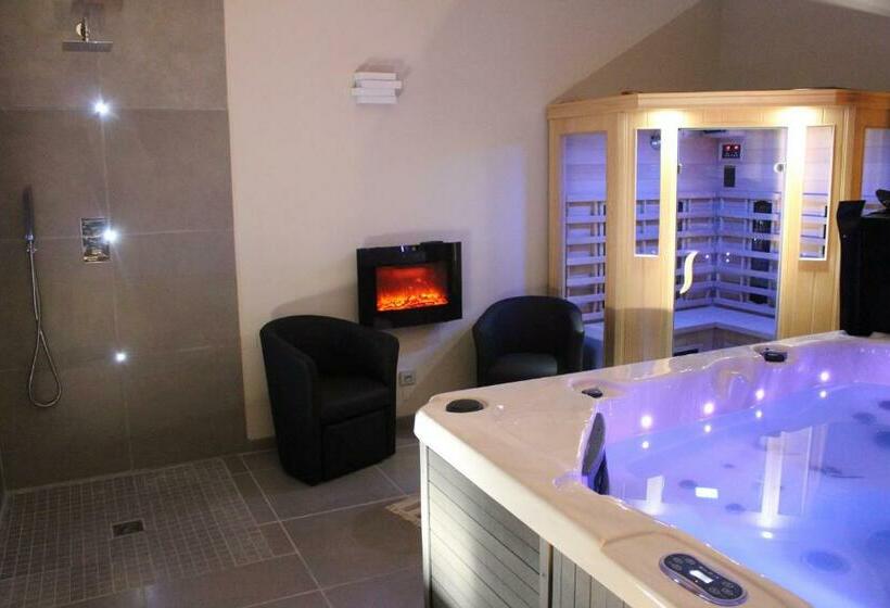Maison Avec Piscine, Jacuzzi Et Sauna Privatifs   Mas De Nebbas