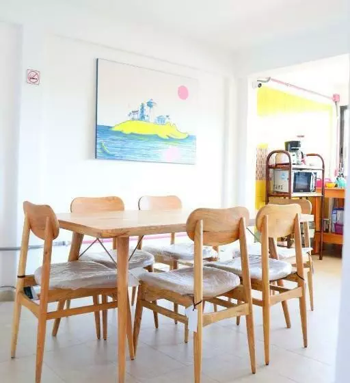 Majatalo Casa Mandarine , Amazing Private Rooms W Balcony, Rooftop, Hammocks, Ac, Smartv, 100mbs!