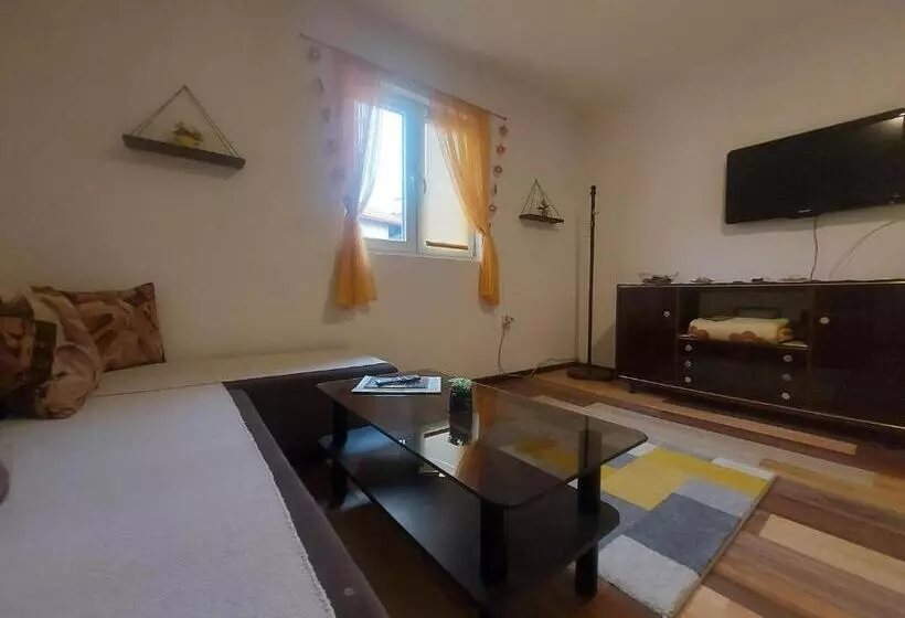 پانسیون Pandora S Place