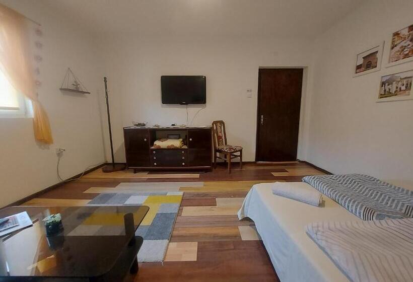 پانسیون Pandora S Place