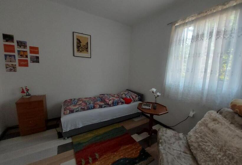 پانسیون Pandora S Place