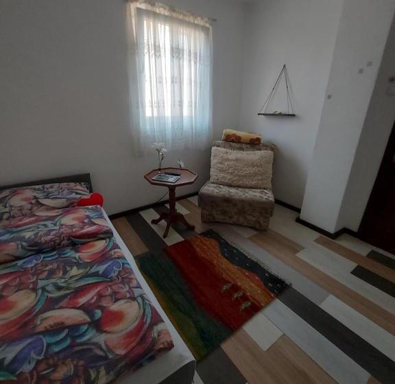 پانسیون Pandora S Place