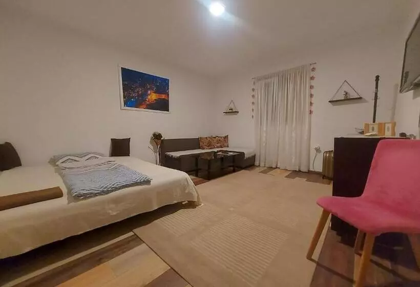 پانسیون Pandora S Place