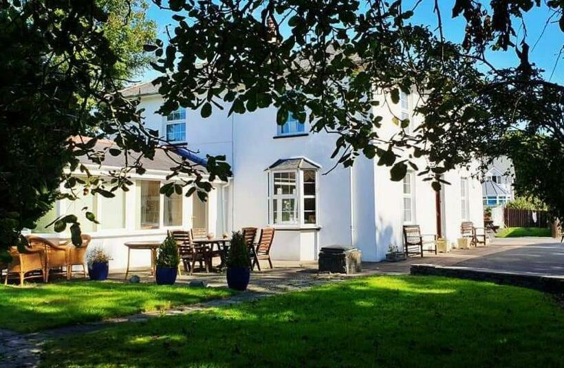 Pension Yr Hen Ficerdy