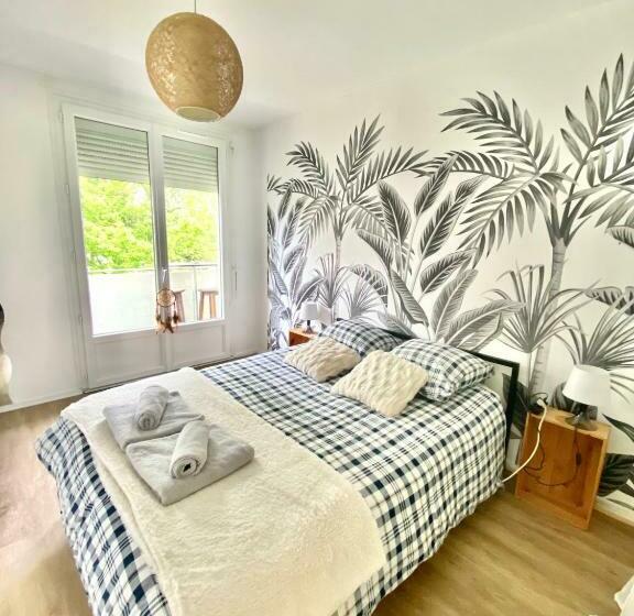 Superbe Appartement Au Calme Avec Parking Gratuit