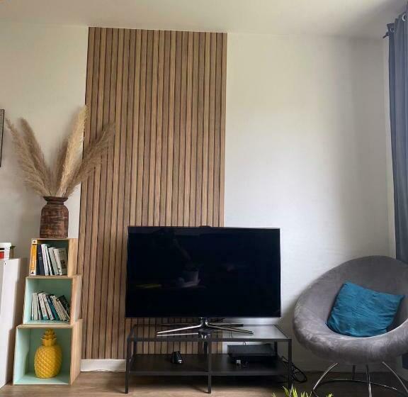 Superbe Appartement Au Calme Avec Parking Gratuit