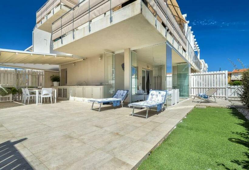 Eland A Due Passi Dal Mare