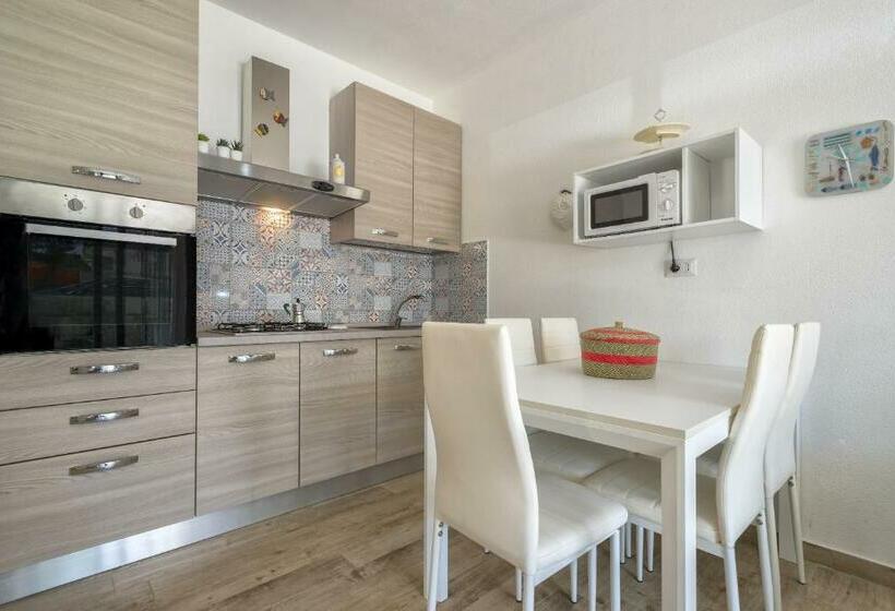 Eland A Due Passi Dal Mare