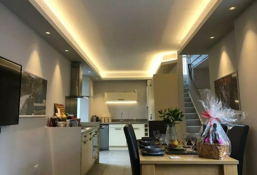 Glan Aber 1890, Snowdonia, Llanrwst