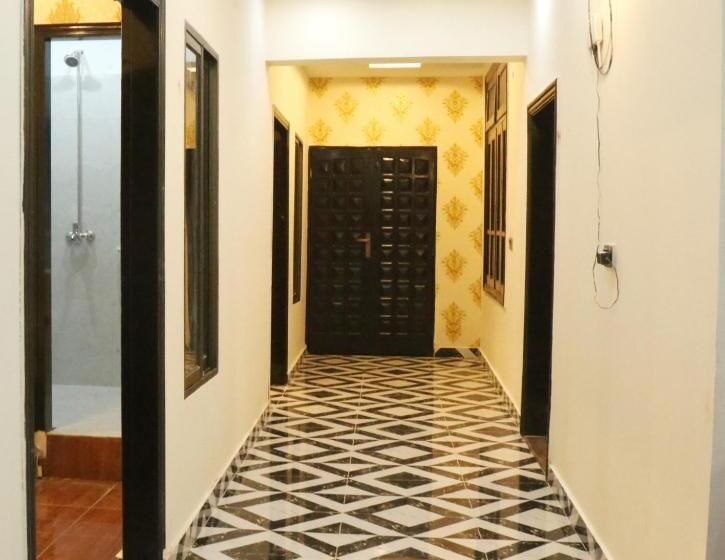 هتل De Smart Multan