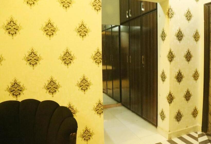 هتل De Smart Multan