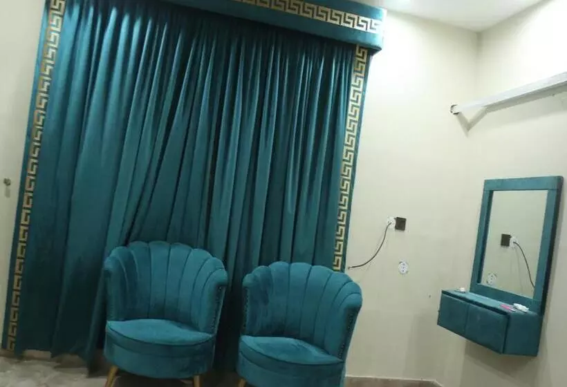 هتل De Smart Multan