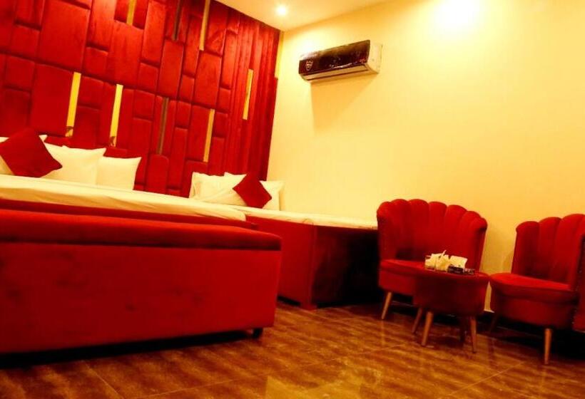 هتل De Smart Multan