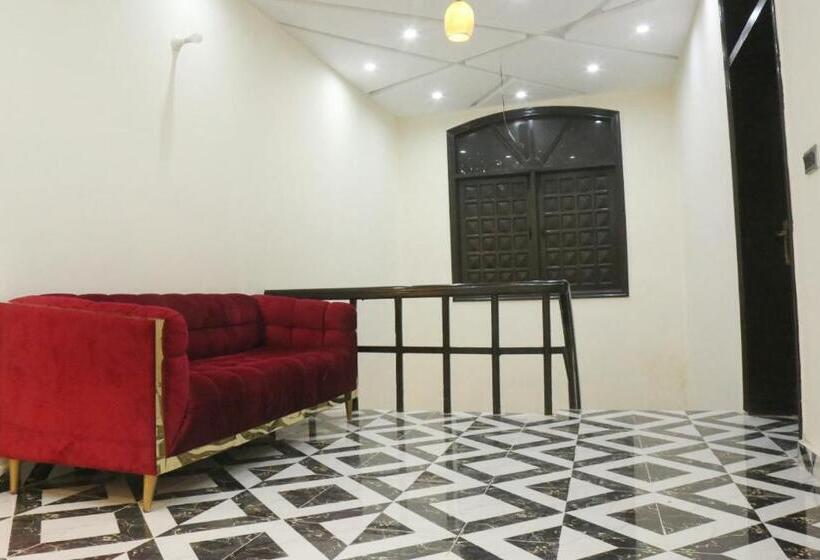 هتل De Smart Multan