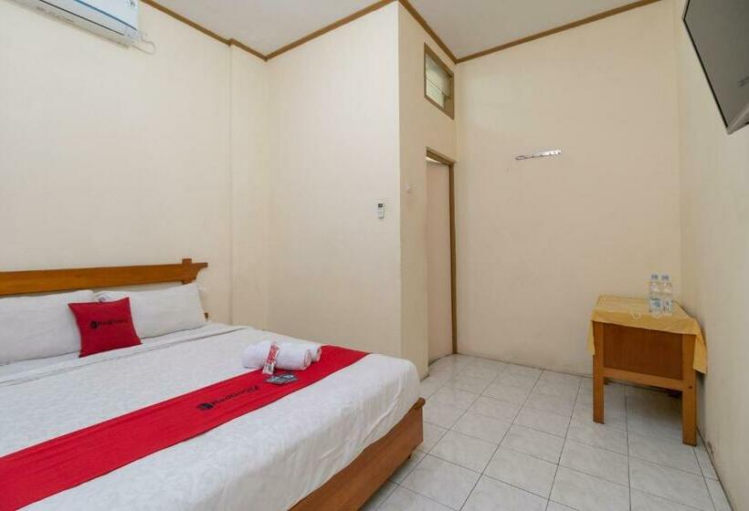 בית מלון כפרי Reddoorz Near Rs Awal Bros Sudirman Pekanbaru
