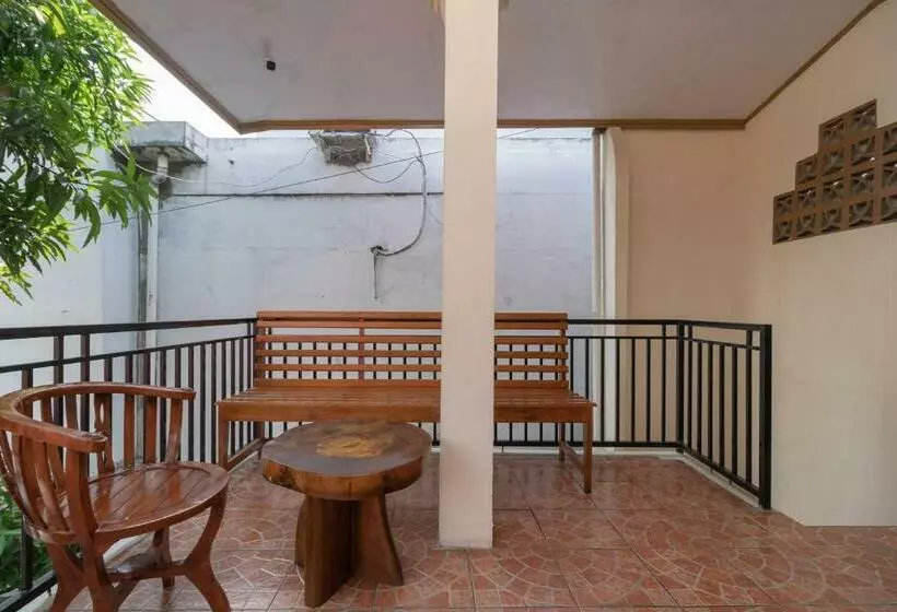 Hotelli Reddoorz Near Rs Awal Bros Sudirman Pekanbaru