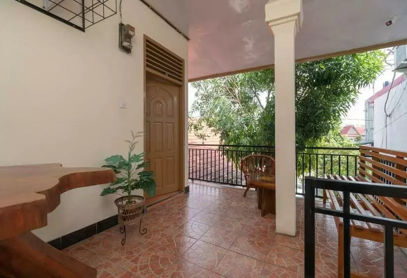 Hotelli Reddoorz Near Rs Awal Bros Sudirman Pekanbaru