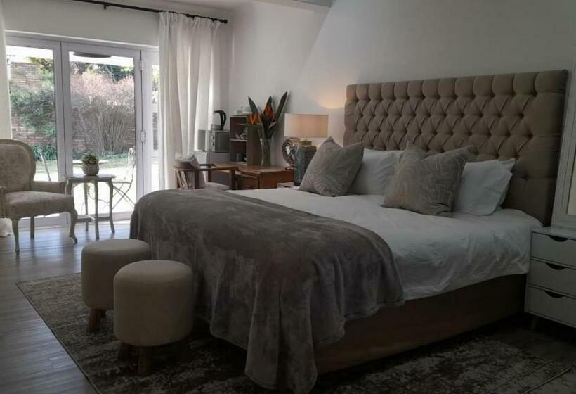 Pension Kelkiewyn Waterkloof Guesthouse