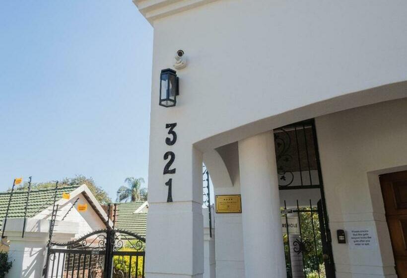Pension Kelkiewyn Waterkloof Guesthouse