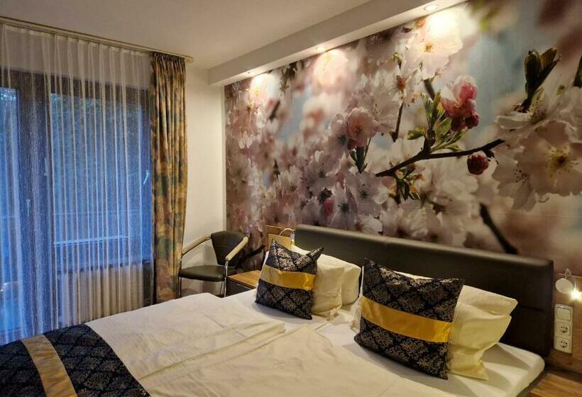 تختخواب و صبحانه Paidion