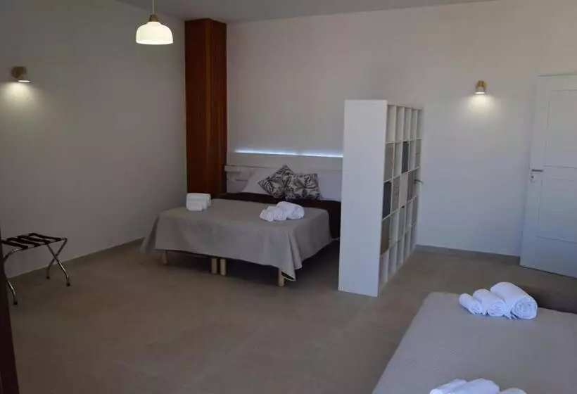 Domus Ponente